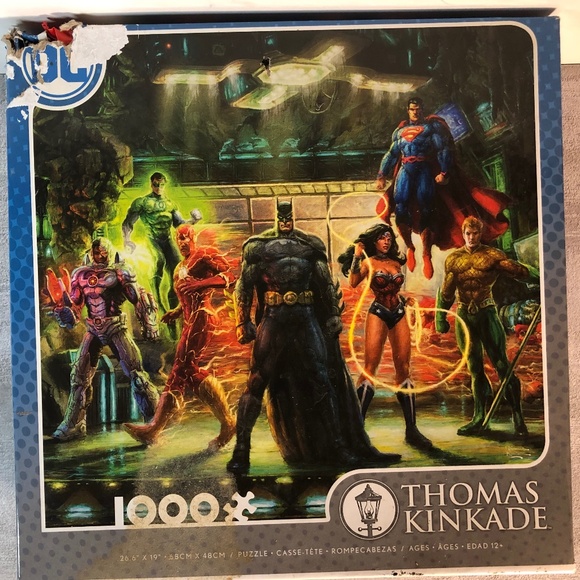 Other - DC COMICS THOMAS KINKADE 1000 PCS PUZZLE THE JUSTICE LEAGUE Dog chew on corner!